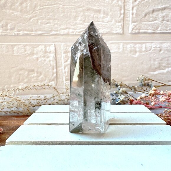 Garden Quartz Polished Point - Picture 7 of 9